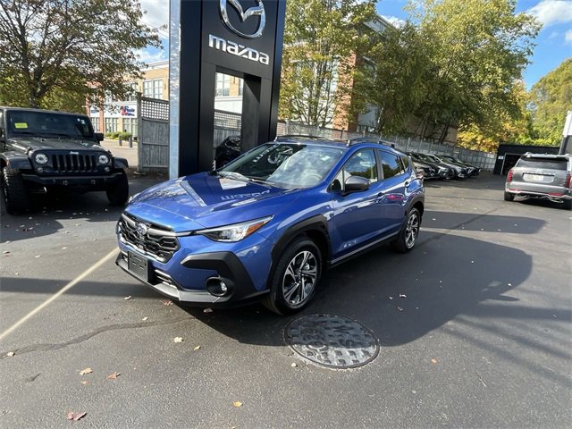 Used 2025 Subaru Crosstrek 2.0i Premium image 4
