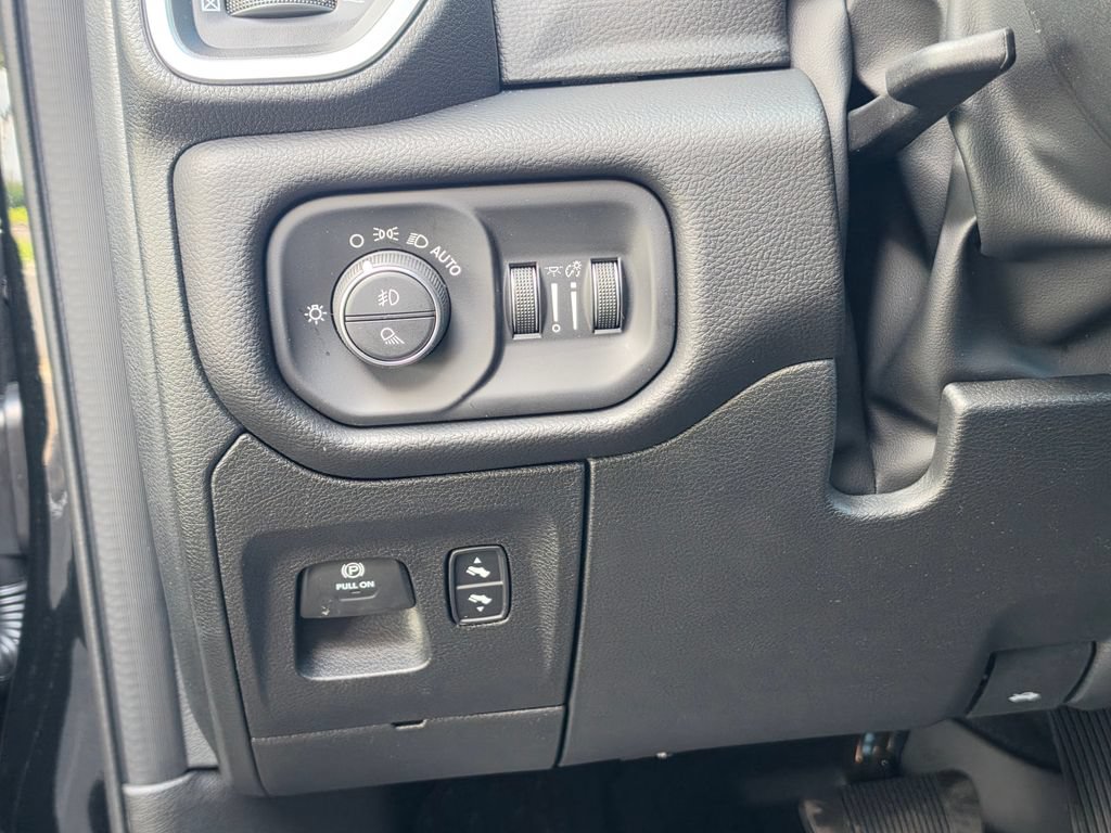 New 2026 RAM 1500 Big Horn AWD/4WD image 14