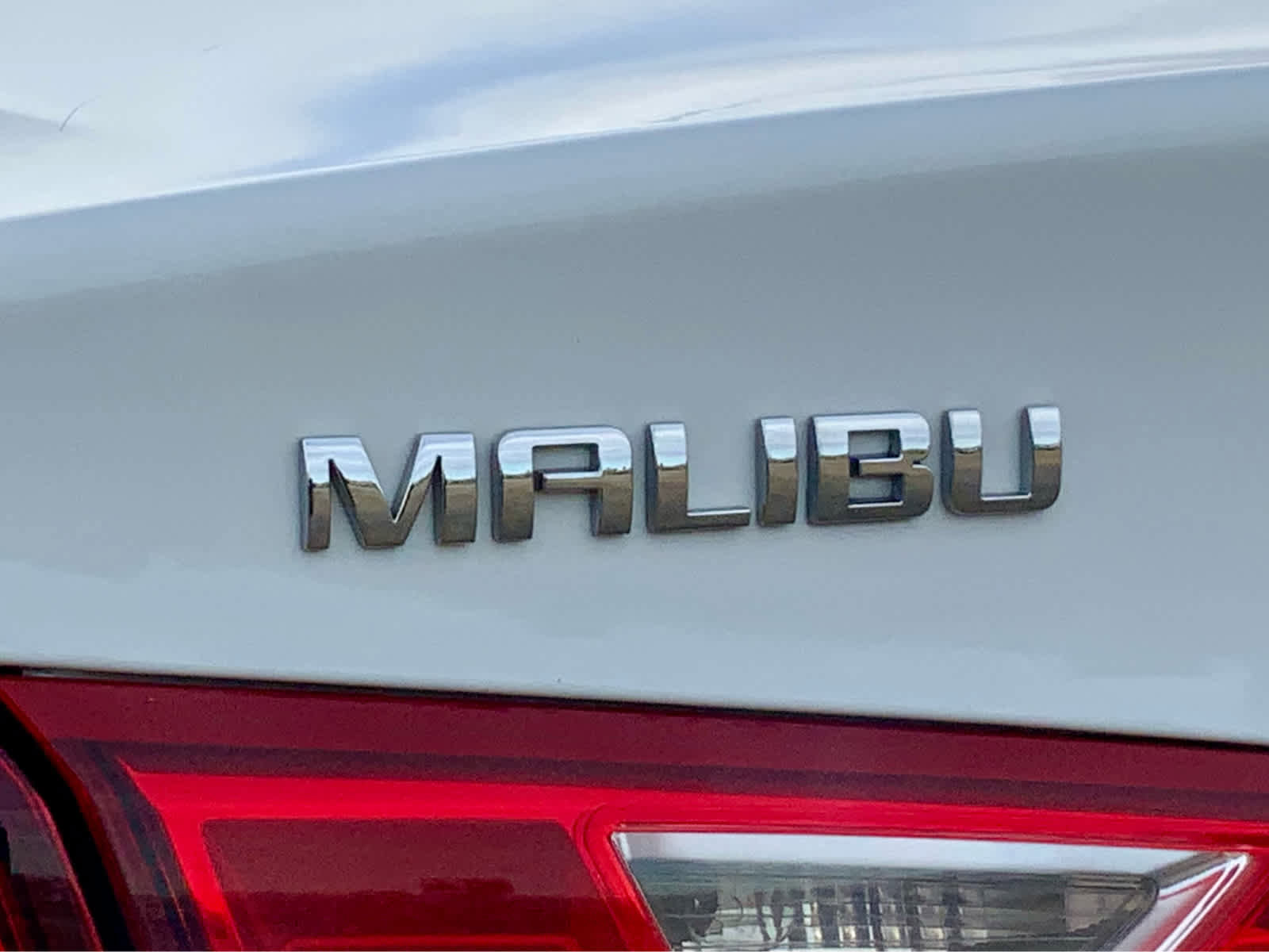 Used 2018 Chevrolet Malibu LT image 20