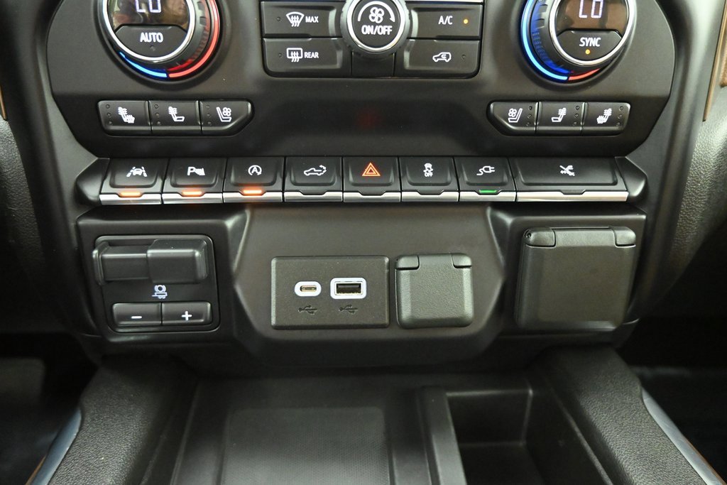 Used 2021 Chevrolet Silverado 1500 High Country w/ Technology Package image 37