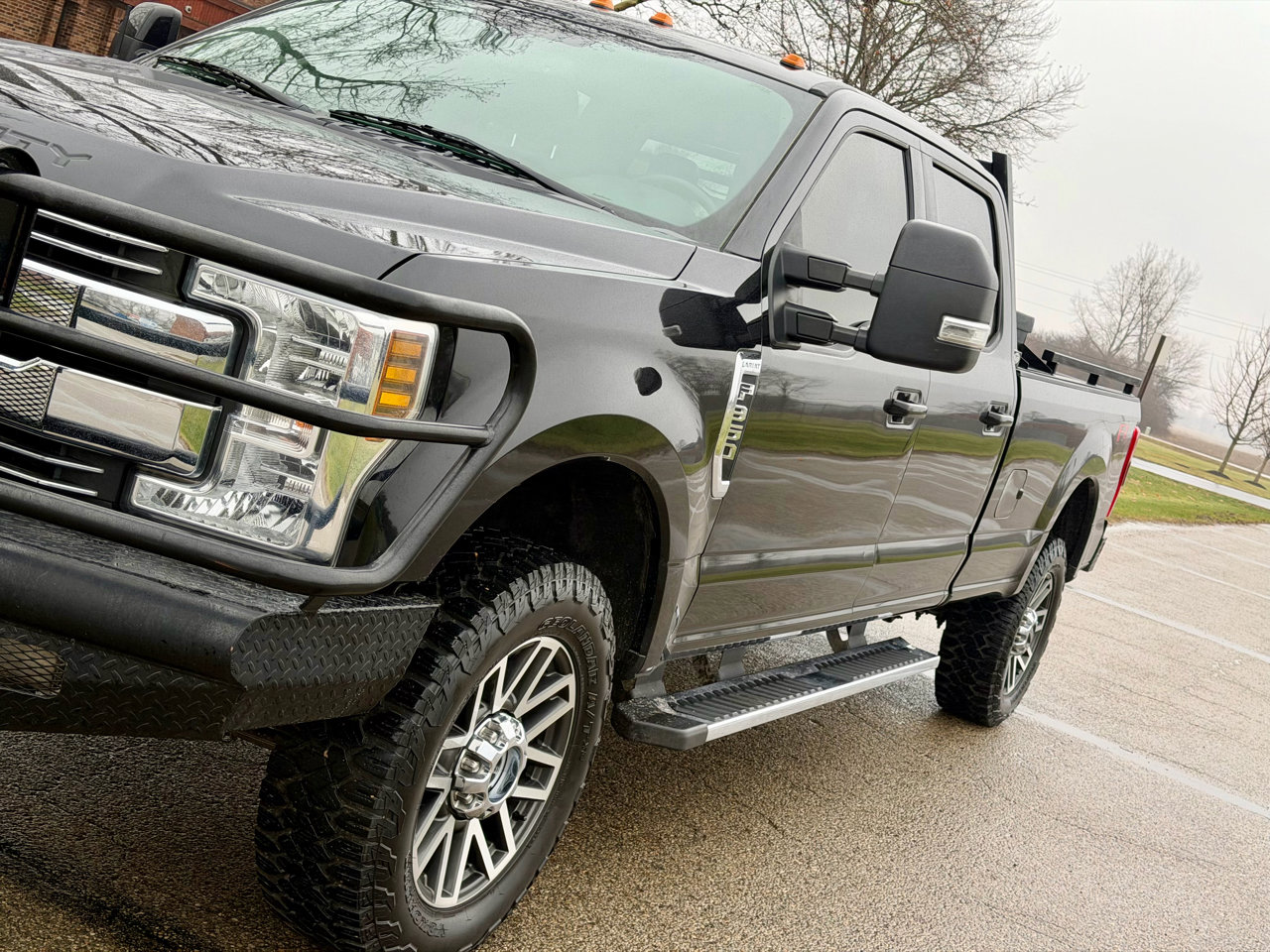 Used 2019 Ford F350 Lariat image 11