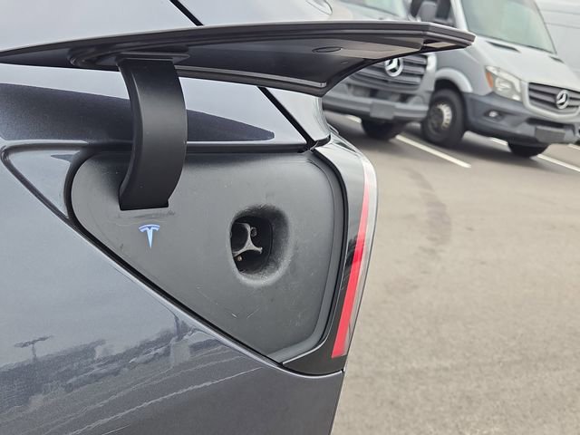 Used 2022 Tesla Model Y Performance image 38