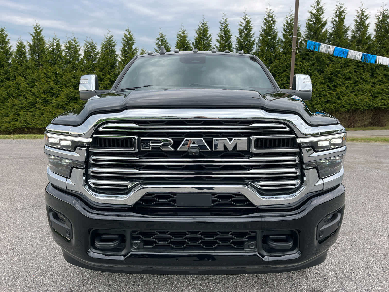 New 2026 RAM 3500 Laramie AWD/4WD image 8