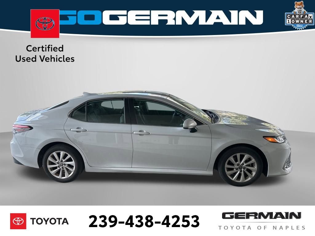 Used 2023 Toyota Camry LE image 3