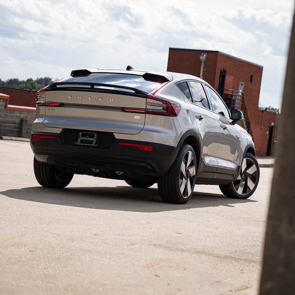 Certified 2023 Volvo C40 P8 Recharge Ultimate w/ Protection Package Premier AWD/4WD image 6