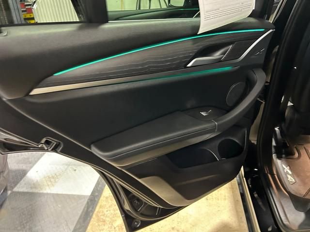 Used 2023 BMW X4 xDrive30i w/ Premium Package image 11