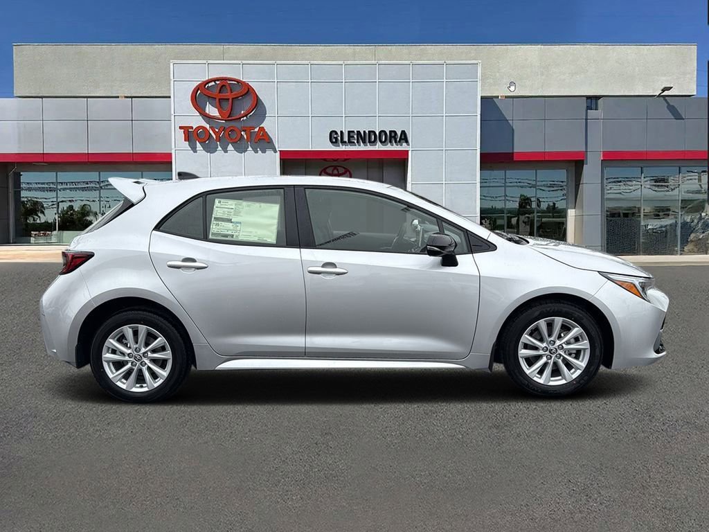 New 2026 Toyota Corolla SE image 2