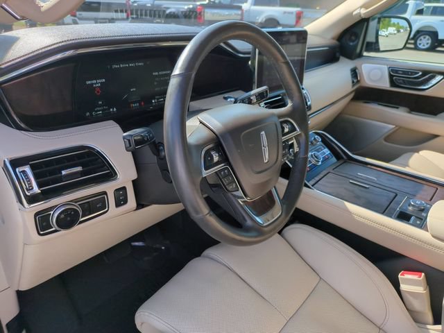 Used 2020 Lincoln Navigator Reserve w/ Equipment Group 208A Reserve AWD/4WD image 15