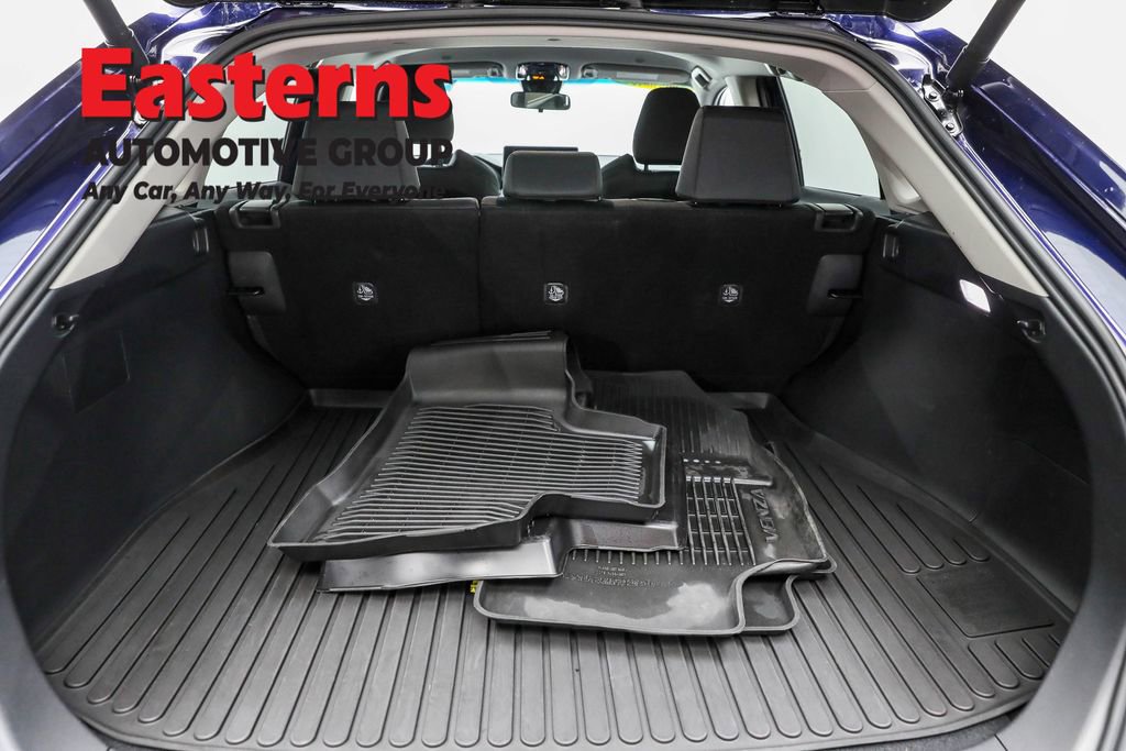 Used 2024 Toyota Venza LE image 9