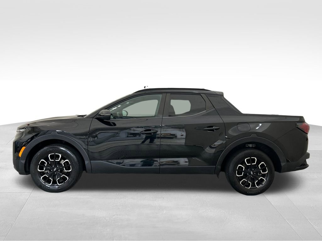 Used 2022 Hyundai Santa Cruz SEL w/ Activity Package FWD image 2
