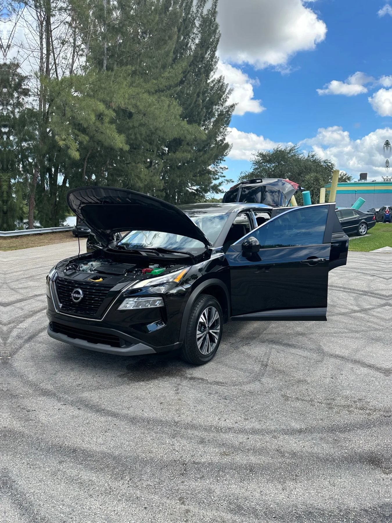 Used 2023 Nissan Rogue SV AWD/4WD image 32