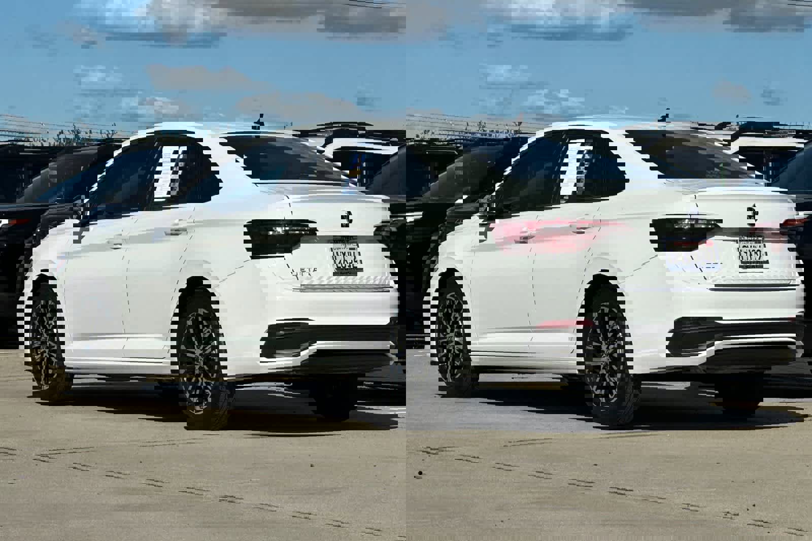 Used 2024 Volkswagen Jetta Sport image 5