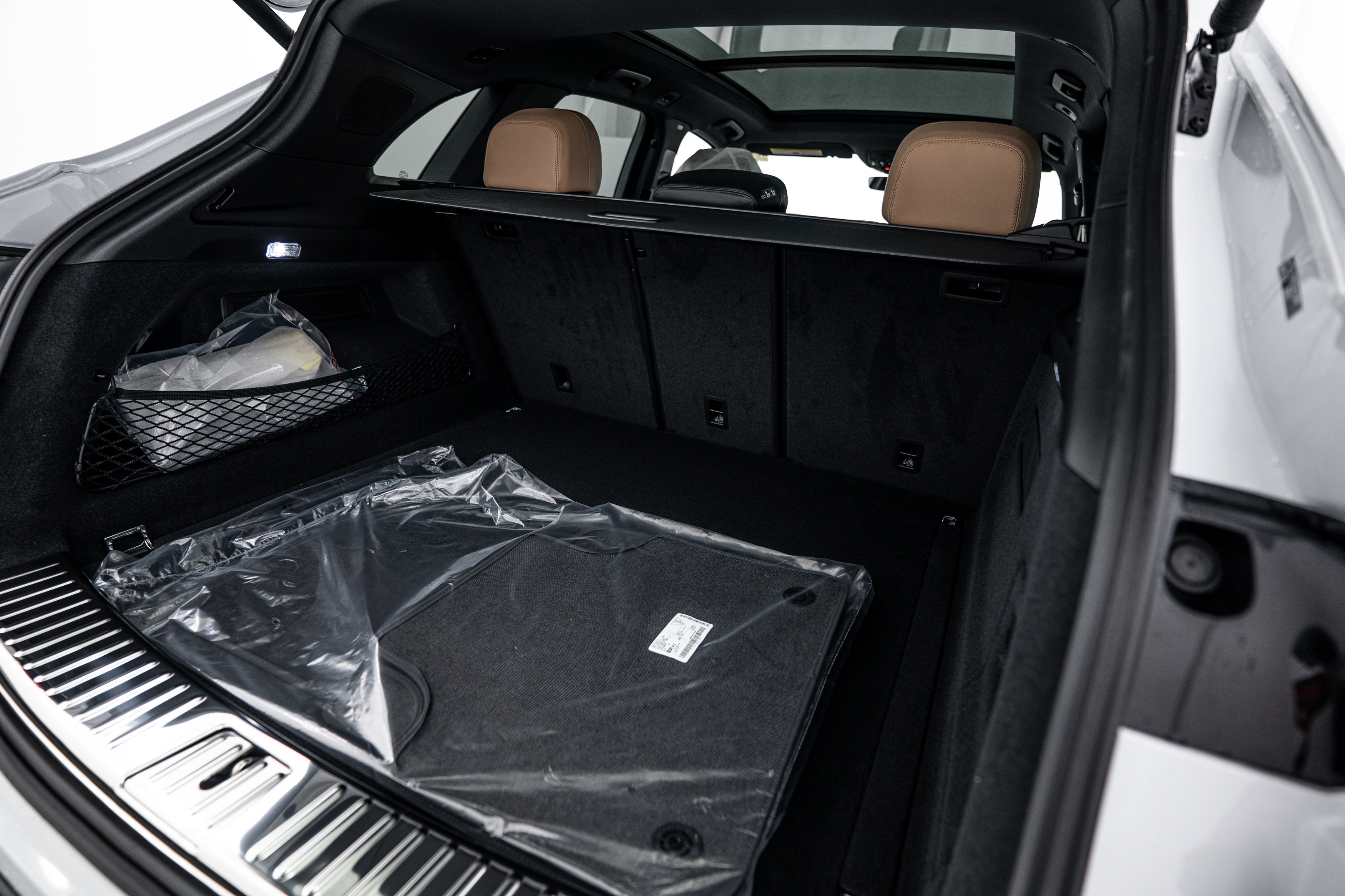 New 2026 Porsche Cayenne image 25