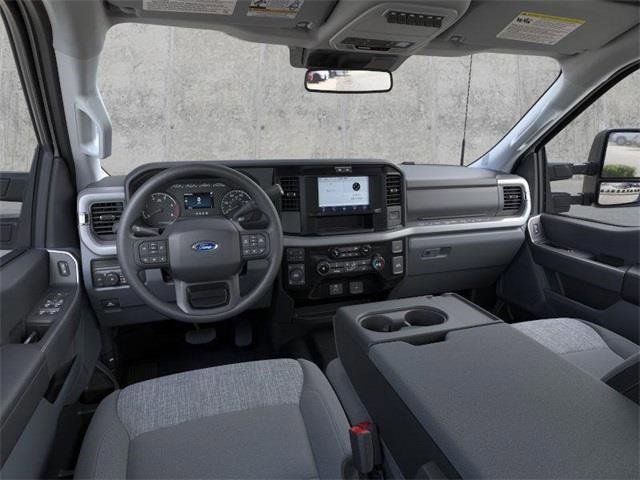 New 2026 Ford F250 XLT w/ FX4 Off-Road Package image 9