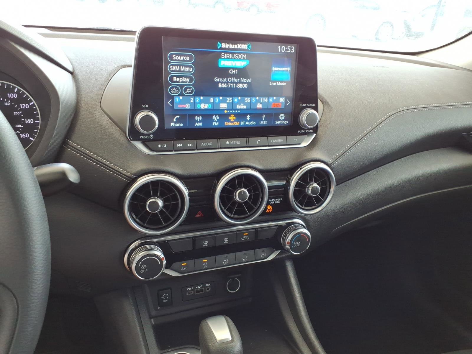 Used 2025 Nissan Sentra SV FWD image 8
