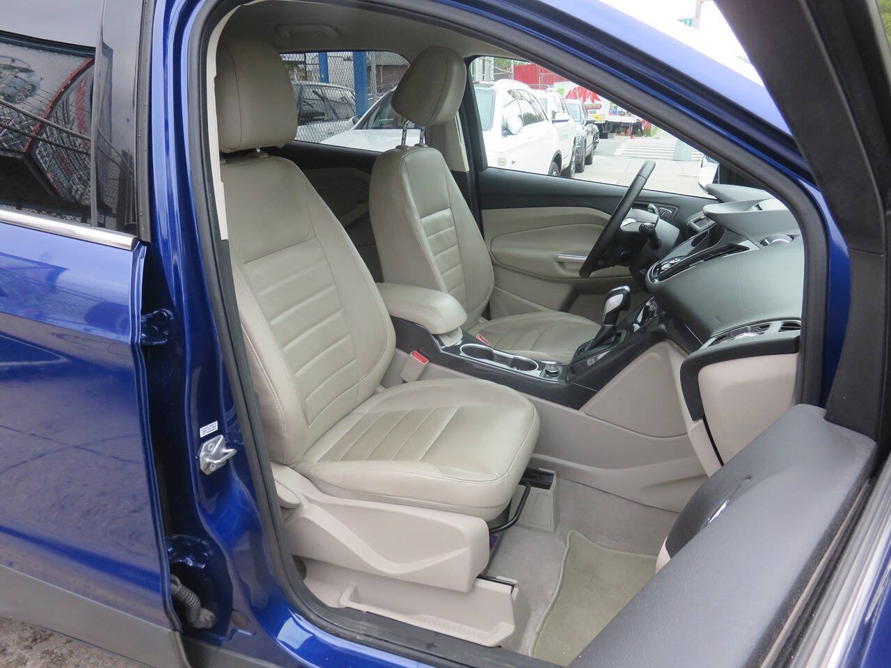 Used 2014 Ford Escape Titanium AWD/4WD image 11