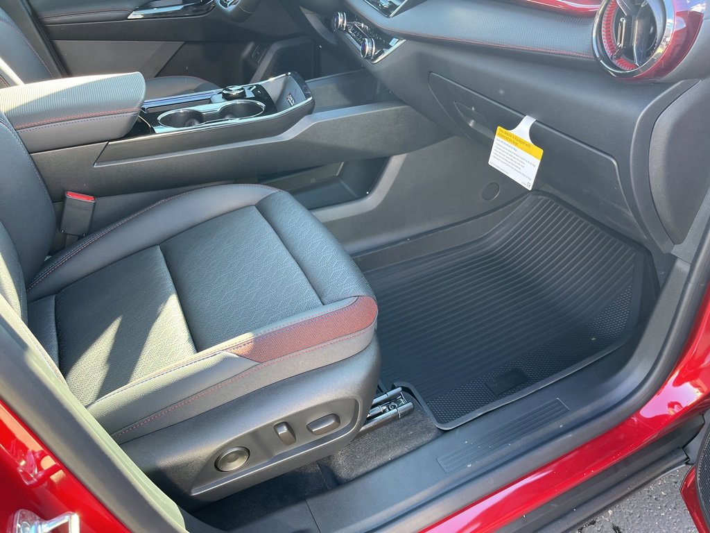 New 2026 Chevrolet Equinox RS w/ Convenience Package III image 30
