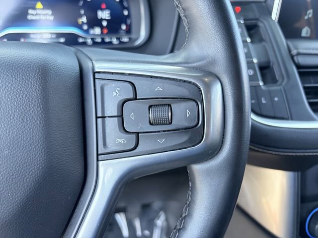 Used 2023 Chevrolet Suburban Premier image 9