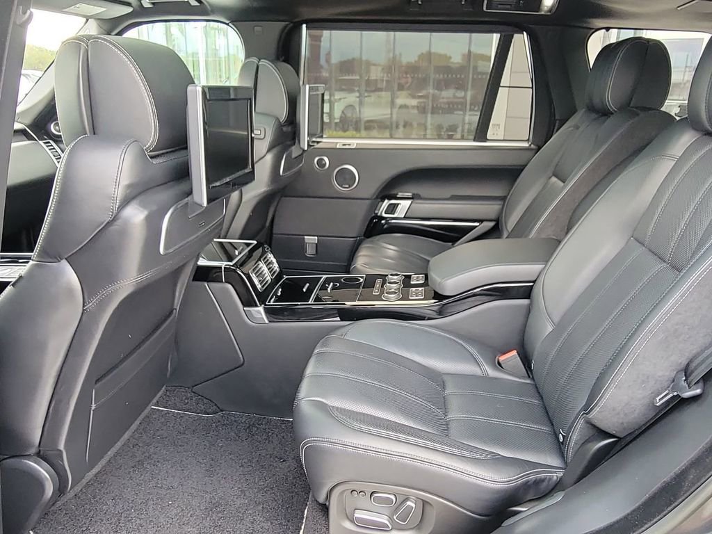 Used 2015 Land Rover Range Rover Long Wheelbase Autobiography image 16