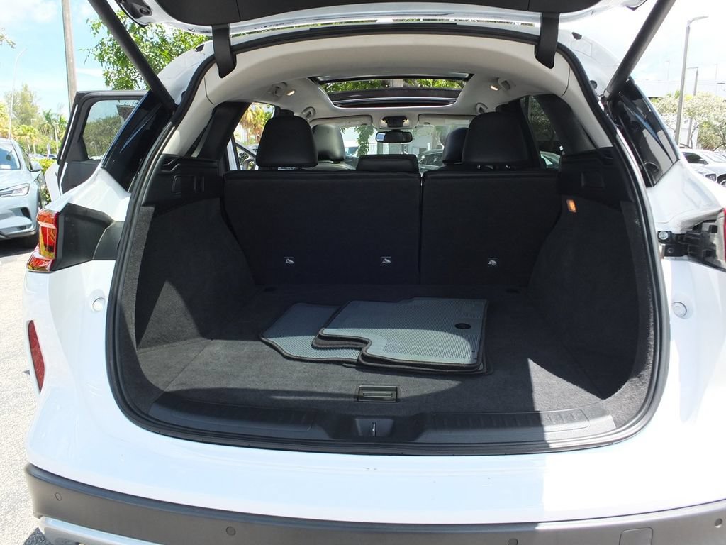Used 2021 INFINITI QX50 Luxe FWD image 18