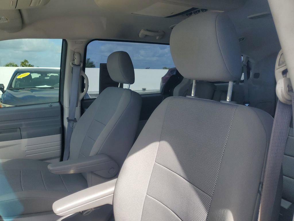 Used 2008 Dodge Grand Caravan SE w/ Entertainment Group 1 image 16