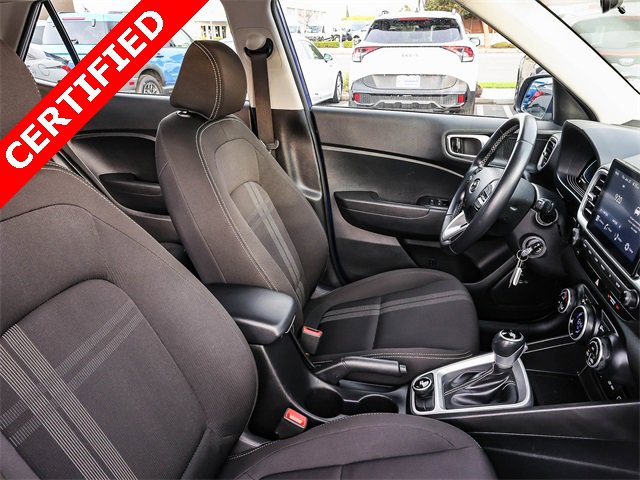 Certified 2023 Hyundai Venue SEL image 18