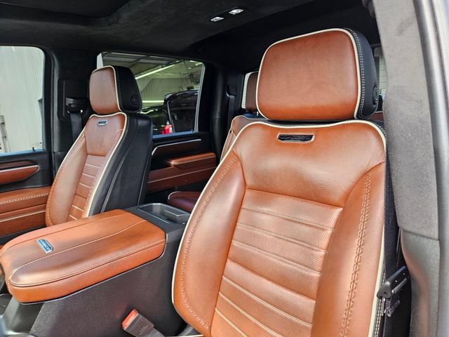 Used 2025 GMC Sierra 2500 Denali Ultimate w/ Max Trailering Package AWD/4WD image 26