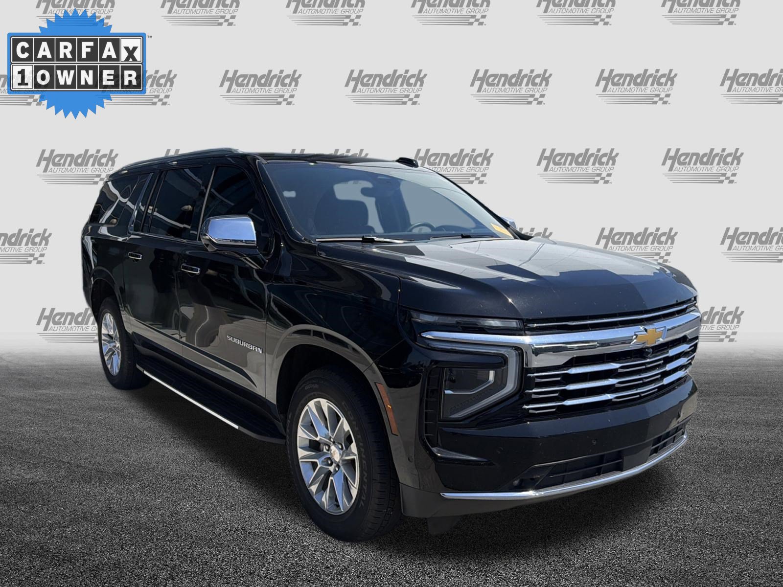 Used 2025 Chevrolet Suburban Premier AWD/4WD image 2