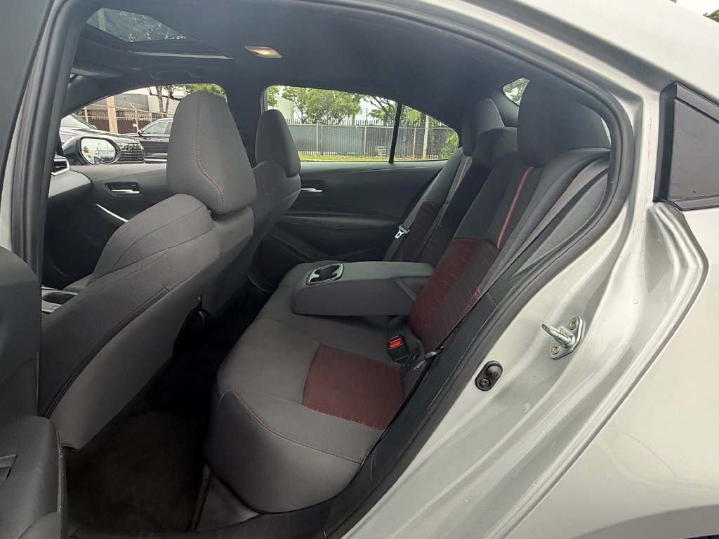 Used 2023 Toyota Corolla SE w/ SE Premium Package FWD image 11