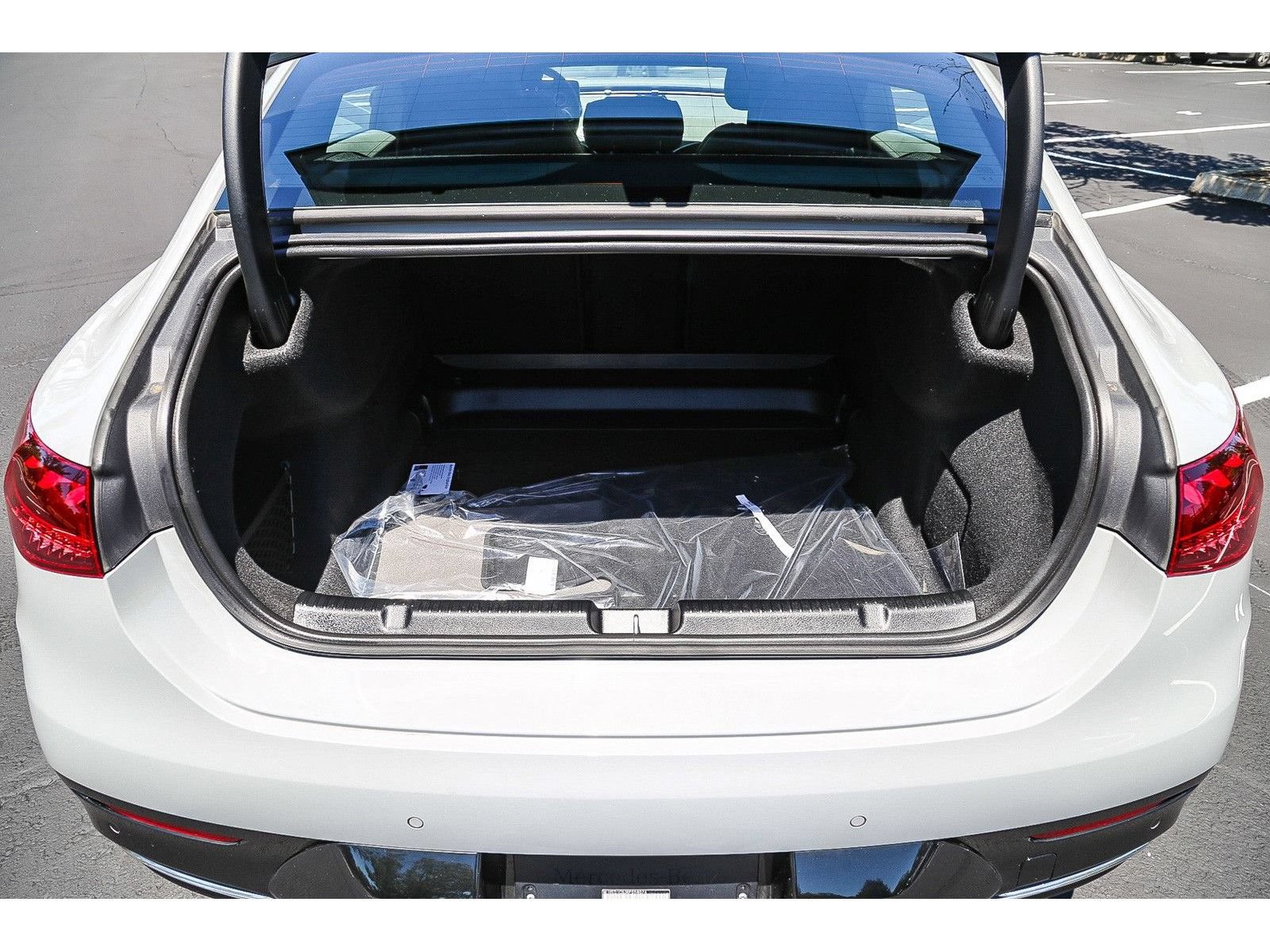 Used 2024 Mercedes-Benz EQE 350+ 4MATIC Sedan image 24