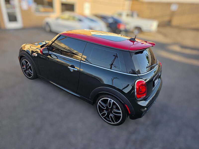 Used 2018 MINI Cooper John Cooper Works w/ Premium Package FWD image 9
