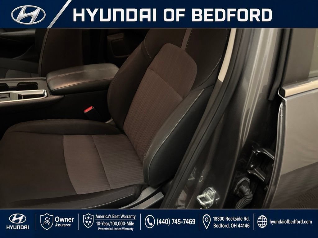 Used 2025 Nissan Sentra SV FWD image 14