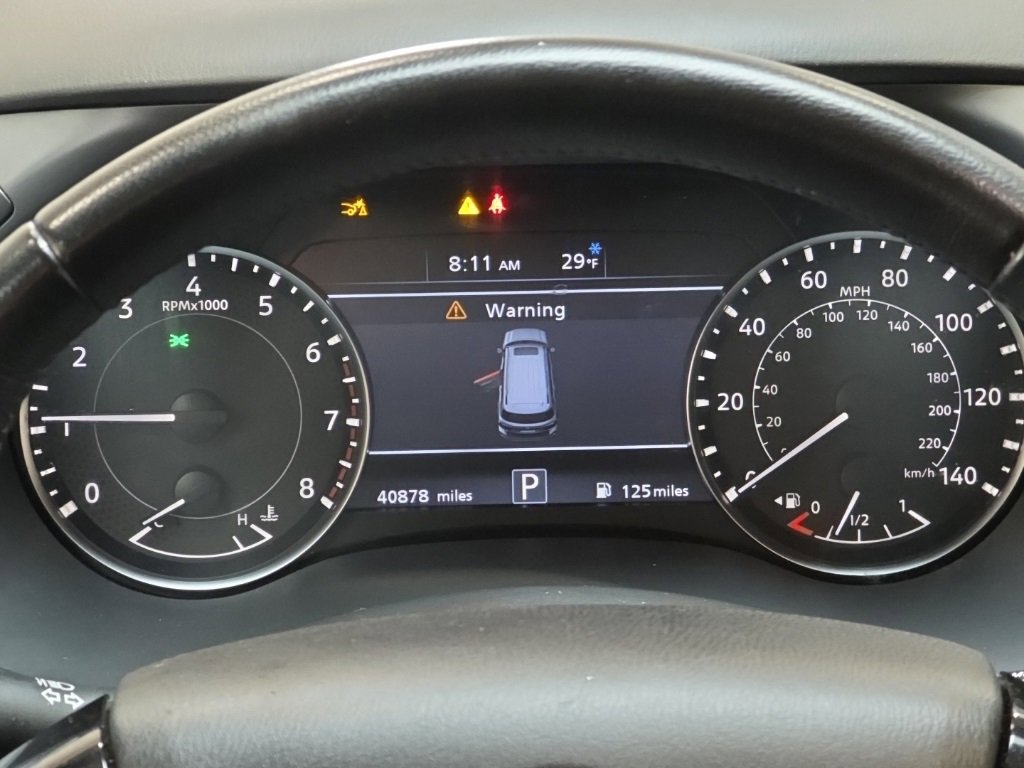 Used 2024 Nissan Armada SV image 19