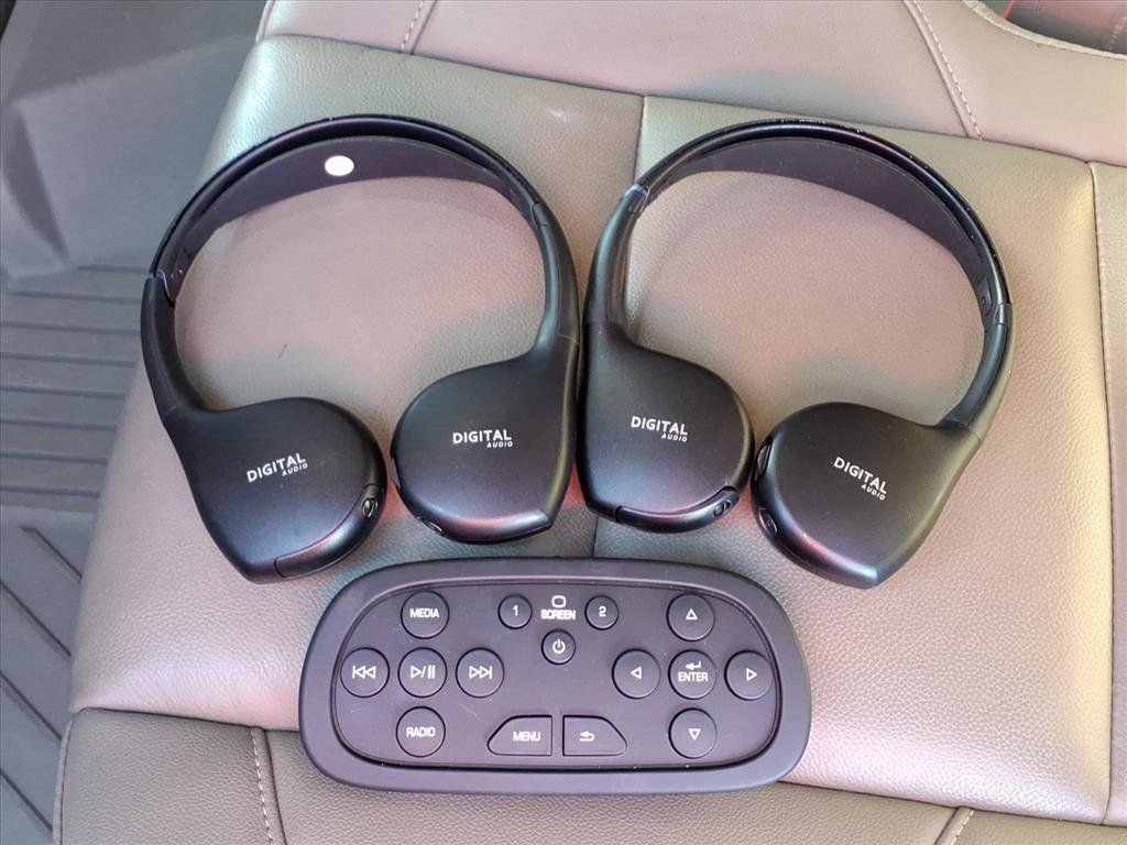 Used 2019 Chevrolet Tahoe LT w/ LT Signature Package image 28