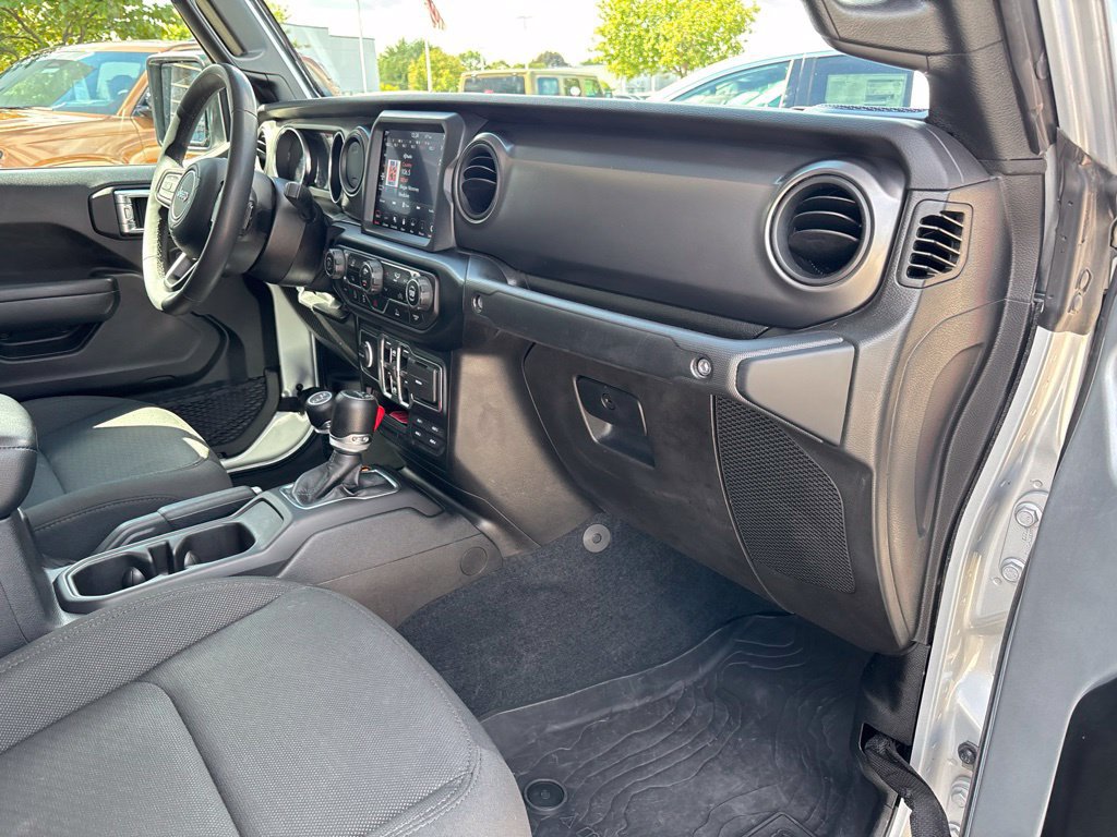 Used 2023 Jeep Gladiator Sport AWD/4WD image 27