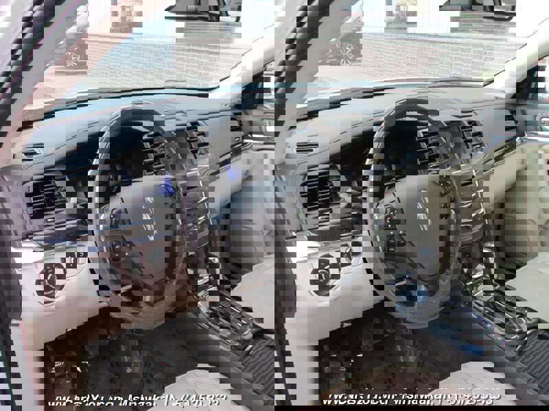 Used 2015 Lincoln MKS AWD w/ Equipment Group 101A image 12