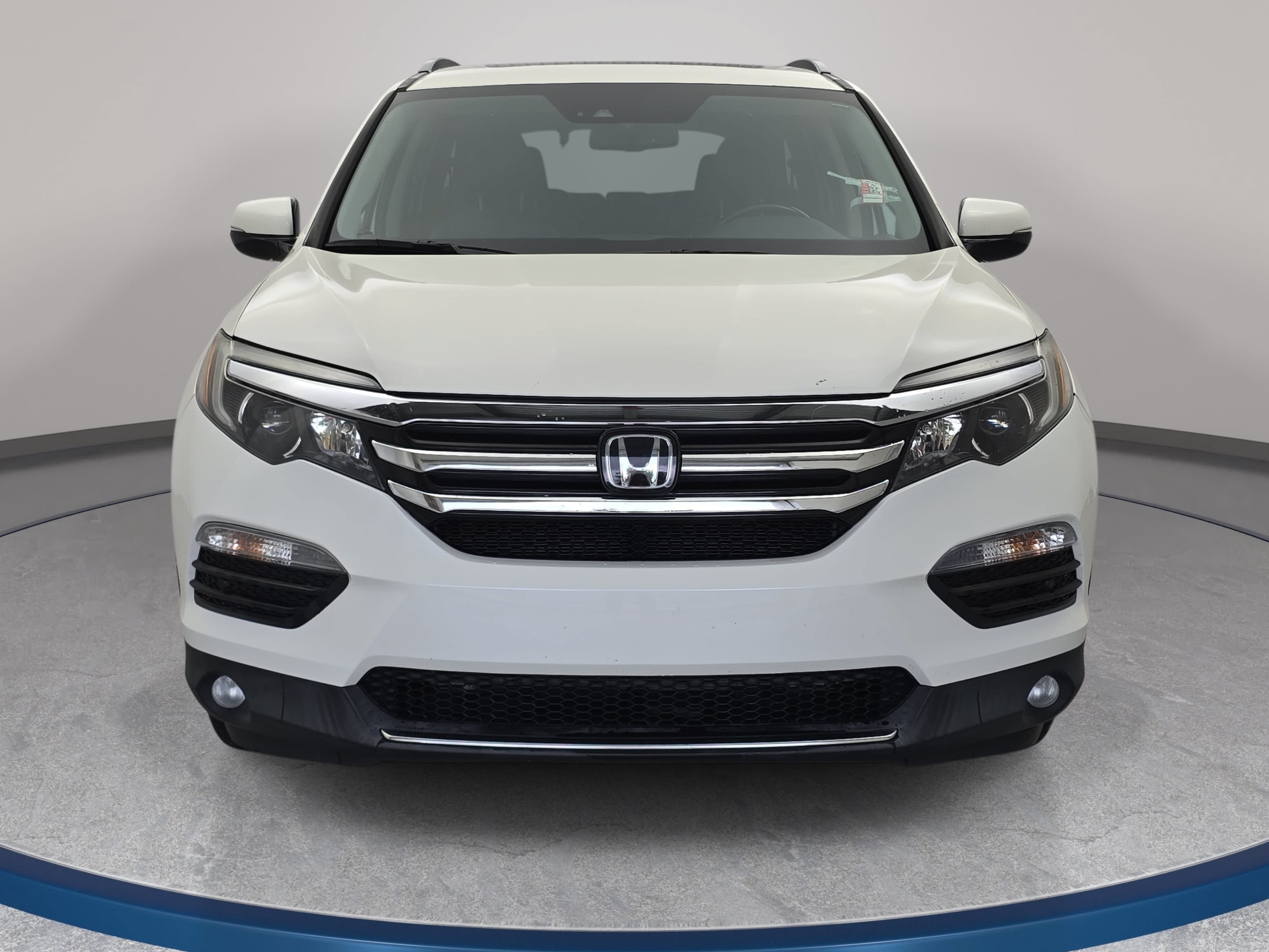 Used 2016 Honda Pilot Elite image 2