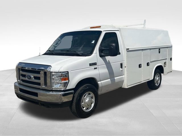 Used 2017 Ford E-350 and Econoline 350 Super Duty image 3