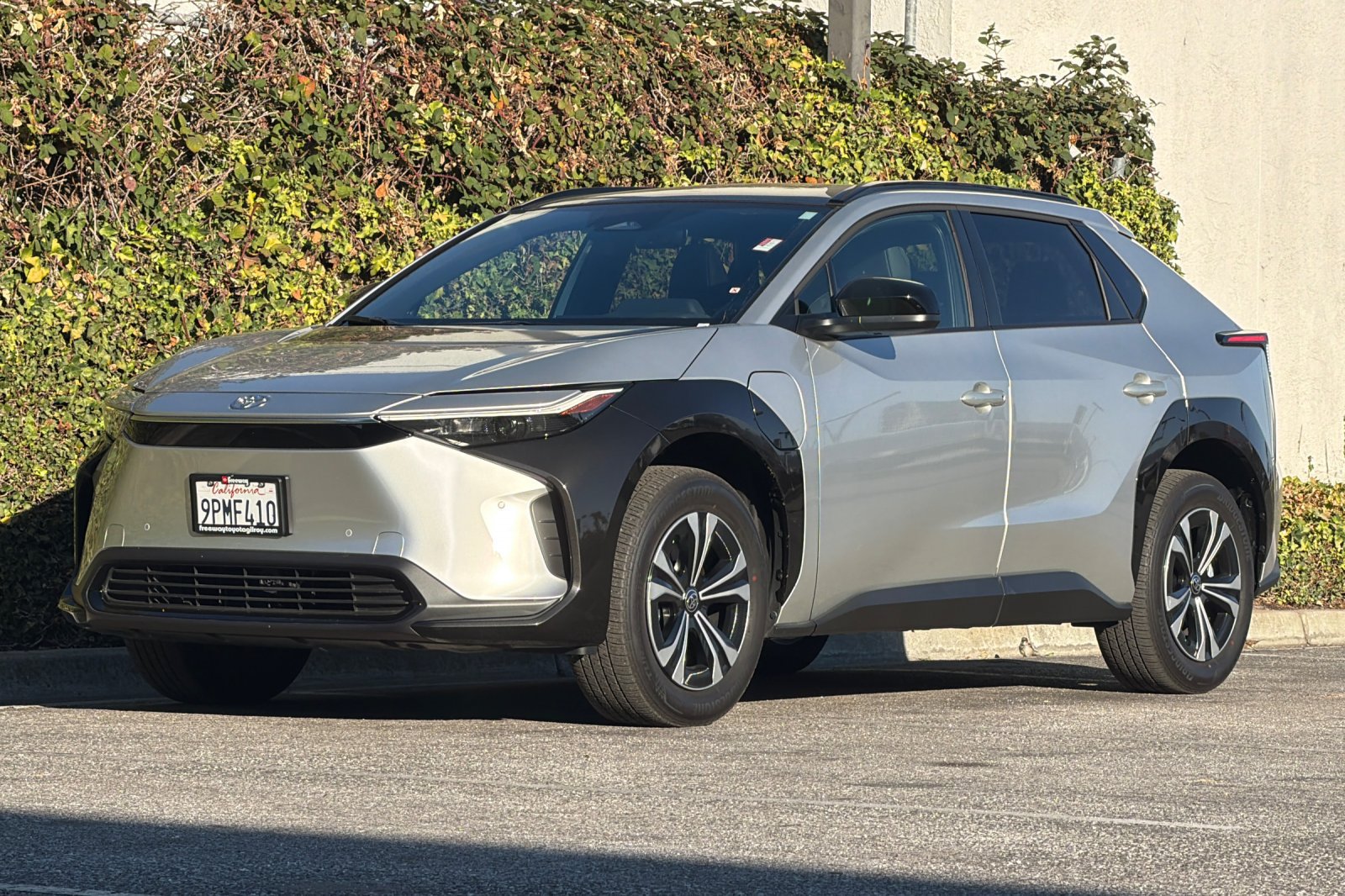Used 2024 Toyota bZ4X AWD w/ Weather Package image 9