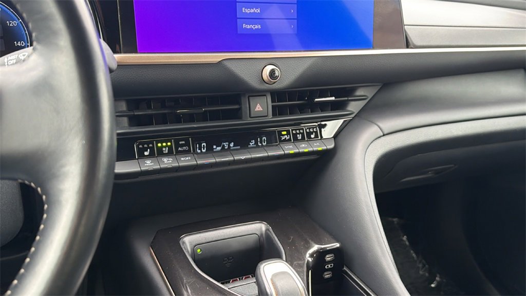 Certified 2024 Toyota Crown Limited image 31