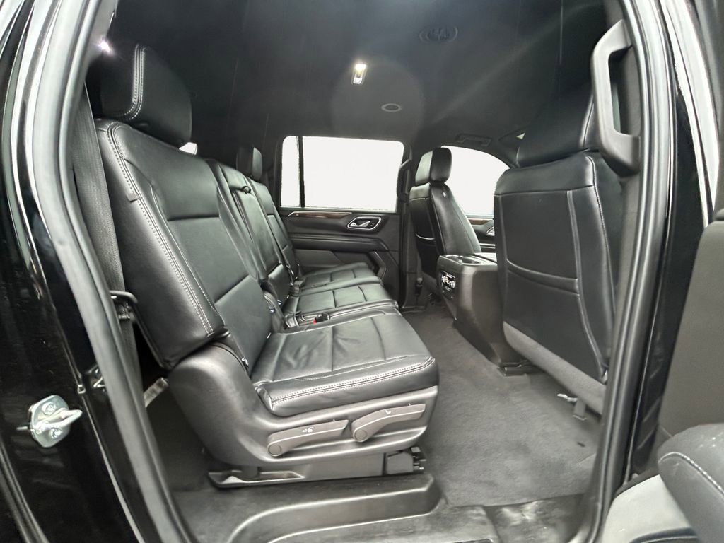 Used 2022 GMC Yukon XL SLE image 11