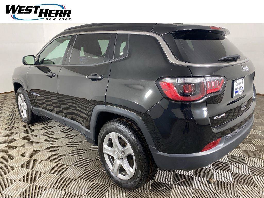 Used 2023 Jeep Compass Latitude w/ Convenience Group AWD/4WD image 25