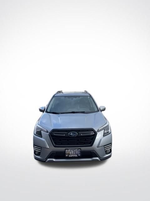 Used 2023 Subaru Forester Touring image 4