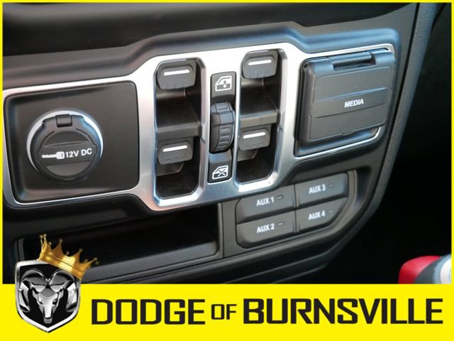 Used 2023 Jeep Gladiator Sport AWD/4WD image 22