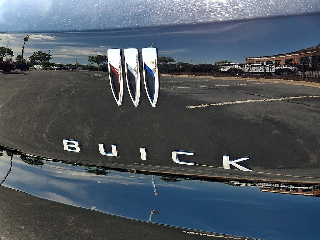 Used 2024 Buick Encore GX Sport Touring AWD/4WD image 30