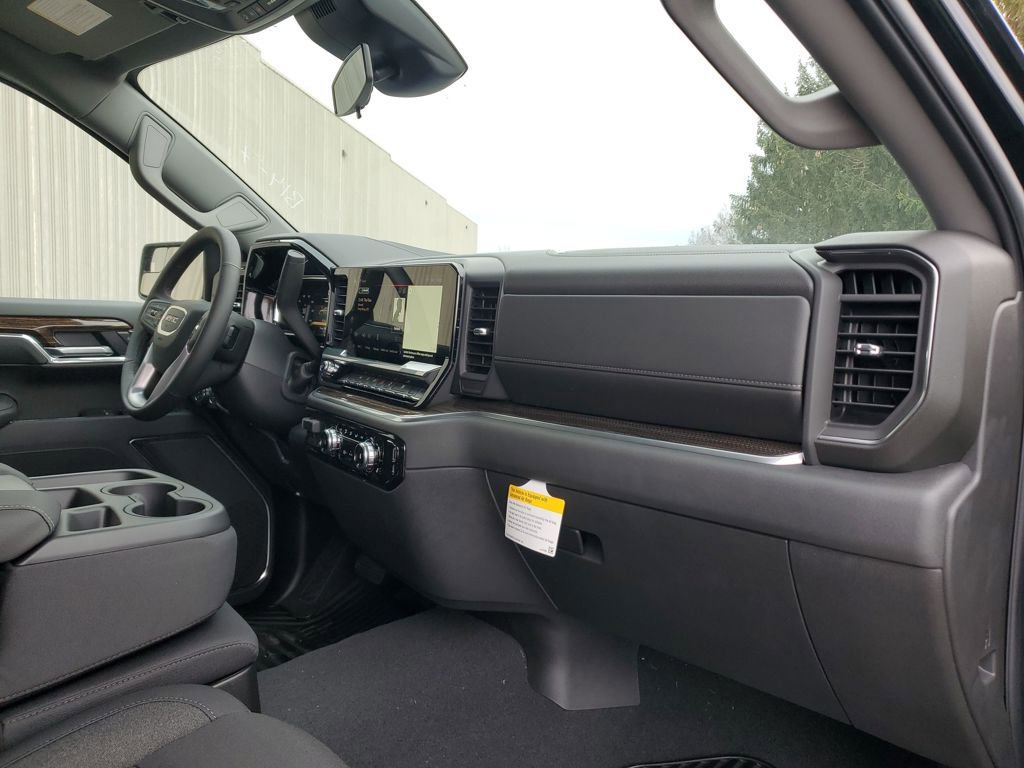 New 2026 GMC Sierra 1500 Elevation image 29