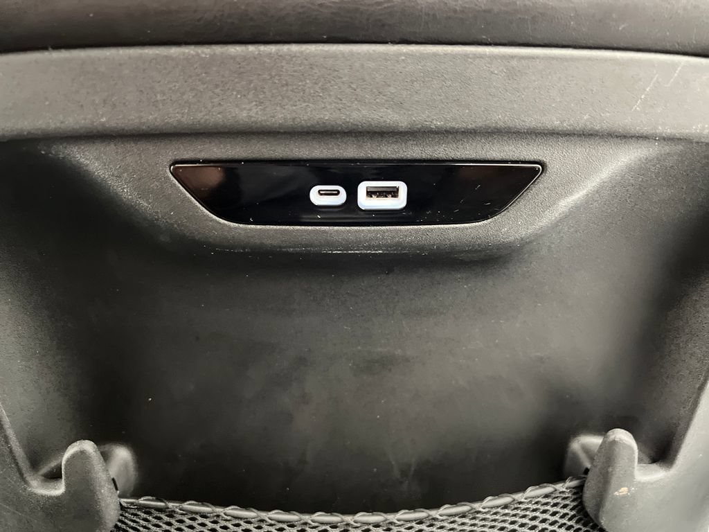 Used 2025 Chrysler Pacifica Select FWD image 34