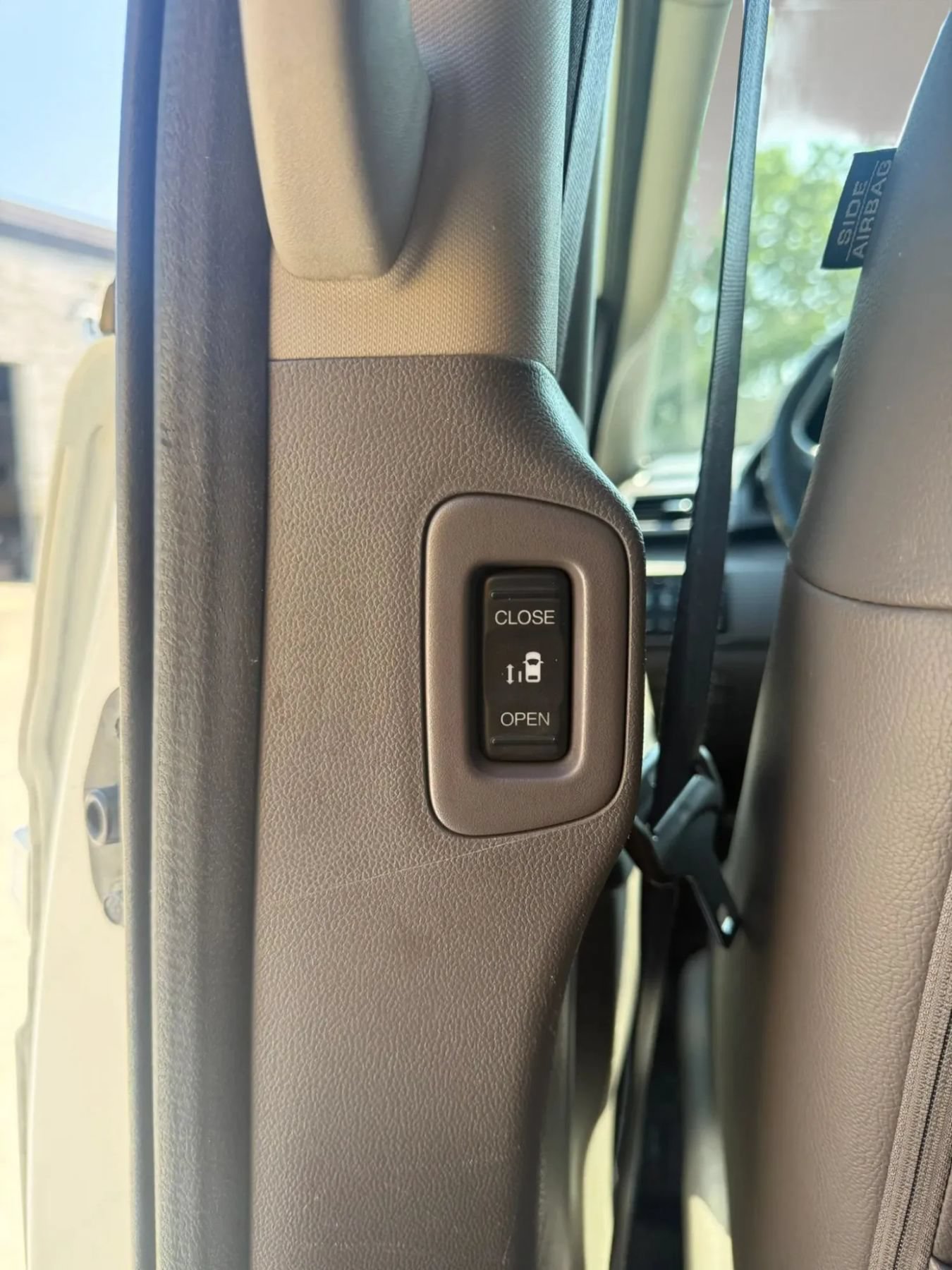 Used 2015 Honda Odyssey Touring image 17