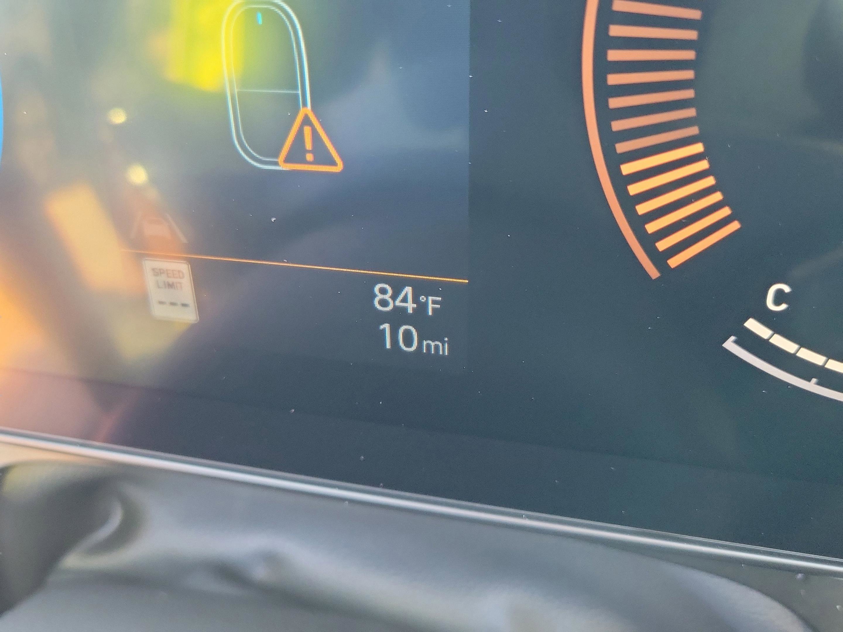 New 2026 Hyundai Kona SEL Premium image 25