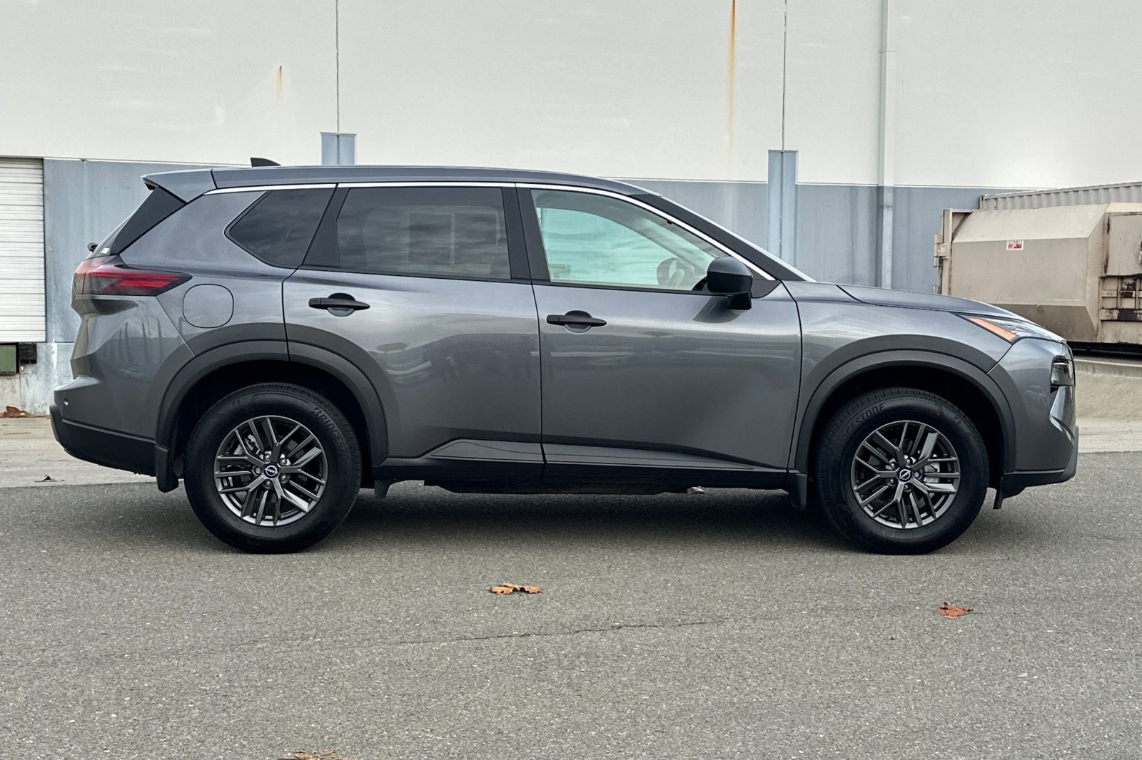 Certified 2025 Nissan Rogue S image 3